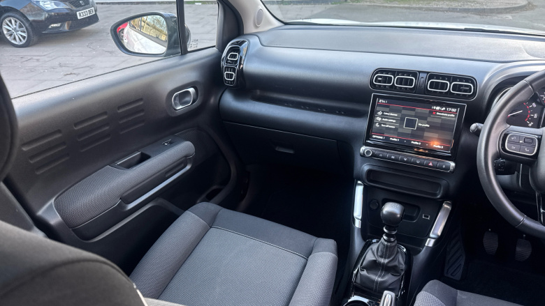 Citroen C3 Aircross 1.2 PureTech 110 Shine 5dr Petrol Hatchback